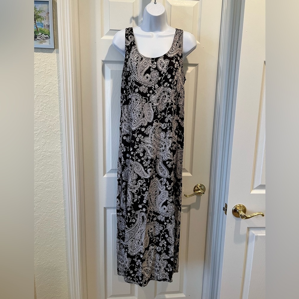 R & K Orginals Vintage Black/White Paisley Sleeveless Long Dress Size 10